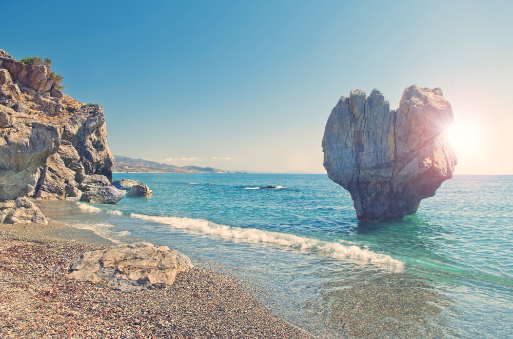 Cross-processed,Image,Of,Huge,Heart,Shaped,Rock,On,Pebble,Beach
